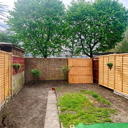 Luxury 3 Bedroom Flat With Garden London Kültér fotó